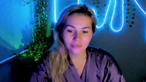Snapshot of loraboyar chatting on 09-23-25, 02:36 Lora online show from 09-23-25, 02:36