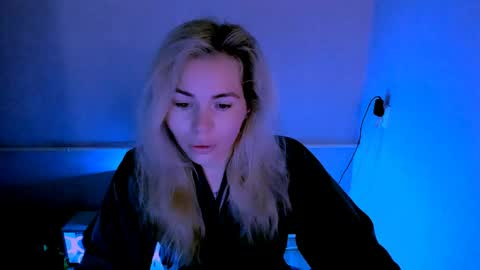 Snapshot of loraboyar chatting on 05-11-26, 02:39 Lora online show from 05-11-26, 02:39