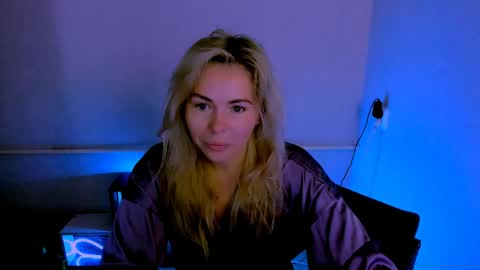 Snapshot of loraboyar chatting on 05-14-26, 02:40 Lora online show from 05-14-26, 02:40