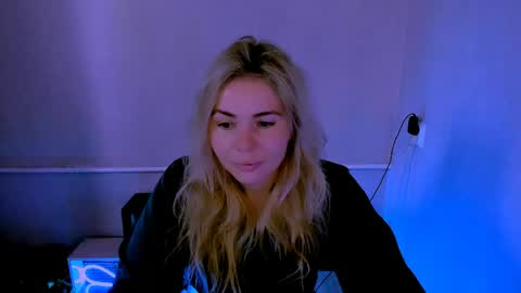 Snapshot of loraboyar chatting on 05-21-26, 02:29 Lora online show from 05-21-26, 02:29