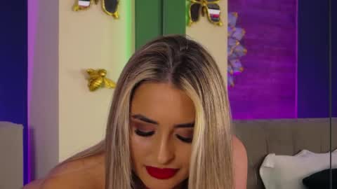 Lora online show from 03-23-26, 08:24