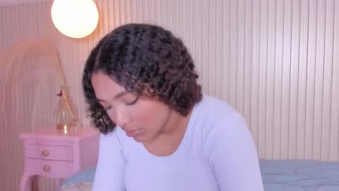 Loraine Rios online show from 01-13-26, 04:18