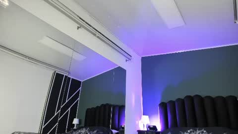 L A U R E L online show from 06-28-26, 05:02