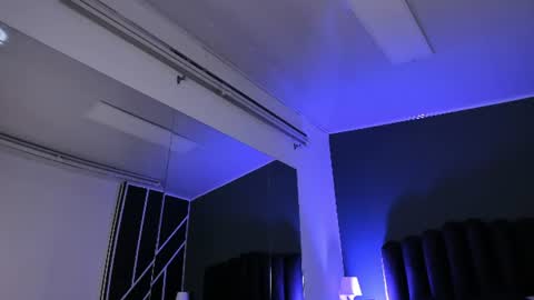 L A U R E L online show from 07-12-26, 05:31