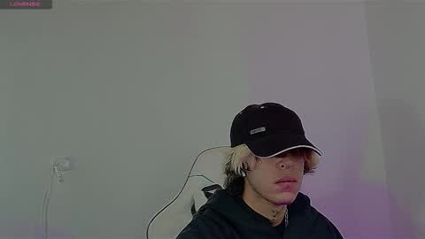 lord_moon_king online show from 09-17-25, 03:19