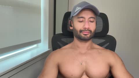 Snapshot of lordcalepecs chatting on 05-24-26, 10:59 Cale online show from 05-24-26, 10:59