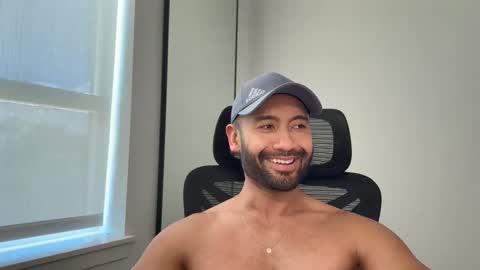 Snapshot of lordcalepecs chatting on 06-06-26, 06:34 Cale online show from 06-06-26, 06:34