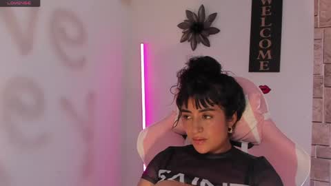 lore_rey online show from 05-21-26, 02:07