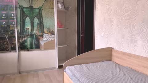 Olivia online show from 10-23-25, 05:29