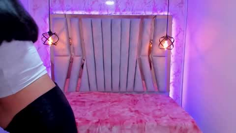 lorem_adams online show from 02-06-25, 05:51