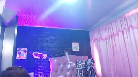 Loren online show from 10-29-25, 08:54