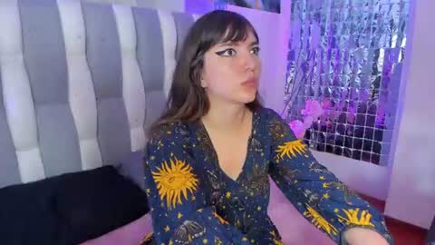 Snapshot of loren_jacksoon chatting on 06-19-26, 11:58 Loren online show from 06-19-26, 11:58