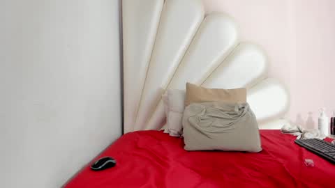 Lorena online show from 01-30-25, 04:34