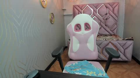 lorena_watson online show from 01-31-25, 04:36