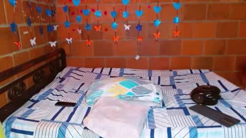 Lorena Capelli online show from 10-29-25, 01:02