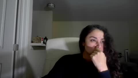 lorenlovely online show from 12-19-25, 05:47