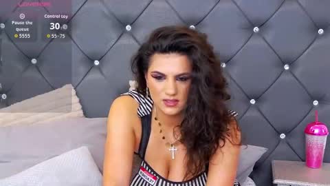 Lorenne Mays online show from 11-30-25, 10:58