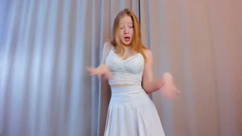 Lola   online show from 12-22-25, 03:03