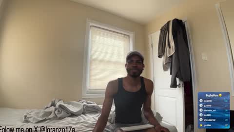 Snapshot of lorenzo17a chatting on 02-20-25, 06:35 lorenzo17a online show from 02-20-25, 06:35