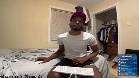 Snapshot of lorenzo17a chatting on 02-25-25, 02:58 lorenzo17a online show from 02-25-25, 02:58