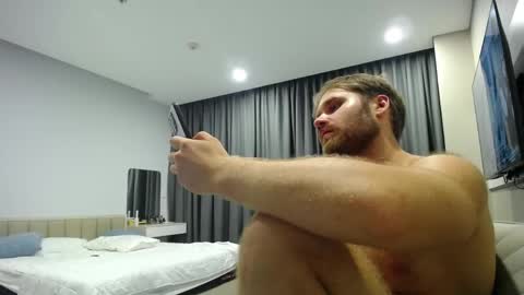 Snapshot of lorenzolux chatting on 05-02-26, 06:13 Lorenz online show from 05-02-26, 06:13