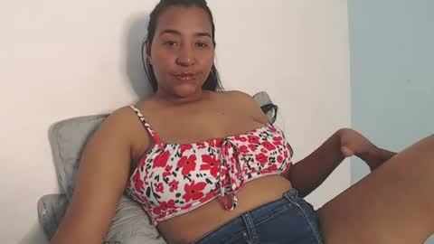 Snapshot of loretta_ chatting on 06-24-26, 09:14 Loretta Gmez online show from 06-24-26, 09:14