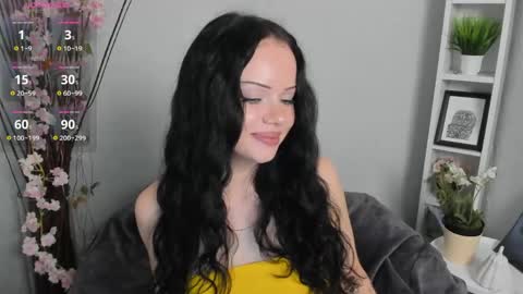 Snapshot of lori_hells chatting on 05-08-26, 04:29 Lori online show from 05-08-26, 04:29