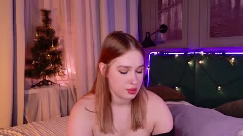 Snapshot of lori_mason chatting on 12-21-24, 08:10 Lori online show from 12-21-24, 08:10