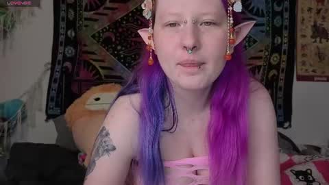 Snapshot of loricritter2 chatting on 08-02-26, 11:14 Lori Critter online show from 08-02-26, 11:14