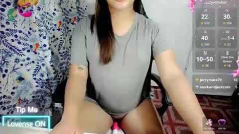 Snapshot of loriurgirlx69 chatting on 01-10-26, 12:29 Lori AussieAmerican online show from 01-10-26, 12:29