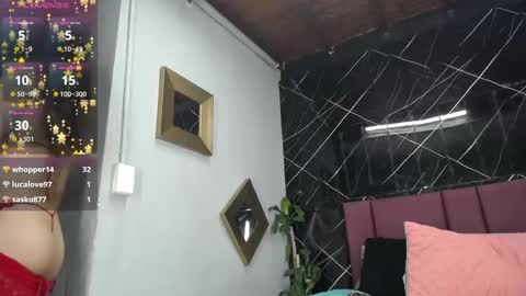 Snapshot of lory_life chatting on 01-02-25, 10:44 LORY online show from 01-02-25, 10:44