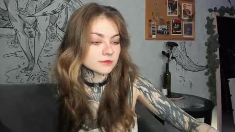 lostallice online show from 11-19-25, 04:12