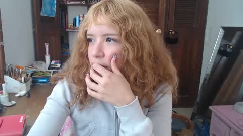 Snapshot of lostcausenef chatting on 09-26-25, 03:27 nefisa nef online show from 09-26-25, 03:27