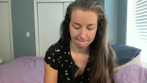 Snapshot of lothlori chatting on 05-06-26, 12:43 lothlori online show from 05-06-26, 12:43