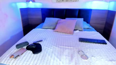 Lotti online show from 11-29-25, 02:31