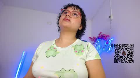Snapshot of lou_cuteee chatting on 07-10-26, 10:51 lou_cuteee online show from 07-10-26, 10:51