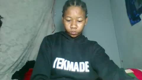 louane98 online show from 03-05-26, 02:51