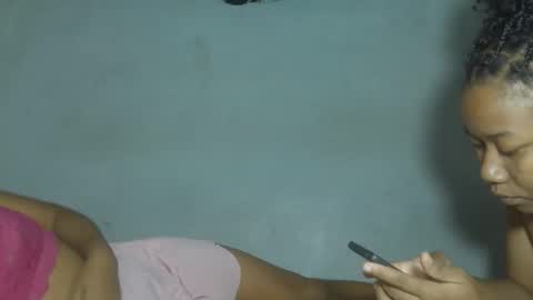 Snapshot of louane98 chatting on 05-02-26, 03:33 louane98 online show from 05-02-26, 03:33