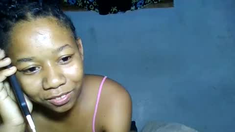 Snapshot of louane98 chatting on 05-02-26, 03:39 louane98 online show from 05-02-26, 03:39