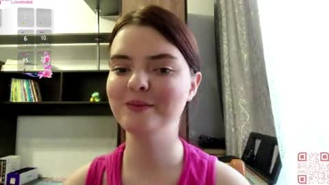 Esma online show from 05-29-26, 09:07