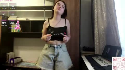 Esma online show from 05-30-26, 12:13