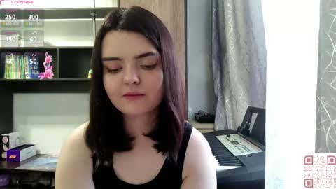 Esma online show from 06-07-26, 10:08