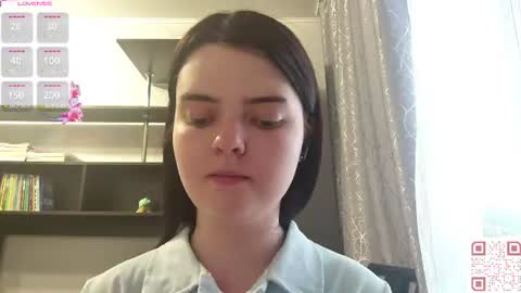 Esma online show from 06-10-26, 10:03