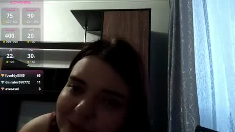 Esma online show from 07-28-26, 12:48