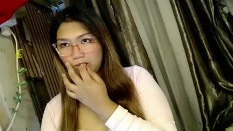 Sweet   online show from 02-09-25, 03:01