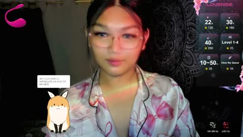 Snapshot of louheart chatting on 05-15-26, 10:00 Sweet online show from 05-15-26, 10:00