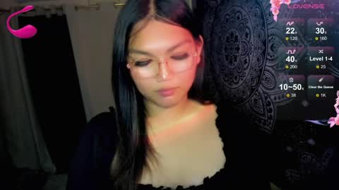 Snapshot of louheart chatting on 05-20-26, 08:26 Sweet online show from 05-20-26, 08:26