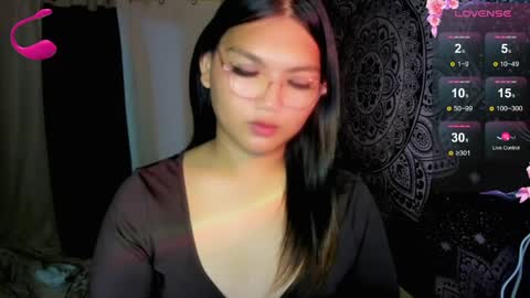 Snapshot of louheart chatting on 06-02-26, 08:44 Sweet online show from 06-02-26, 08:44