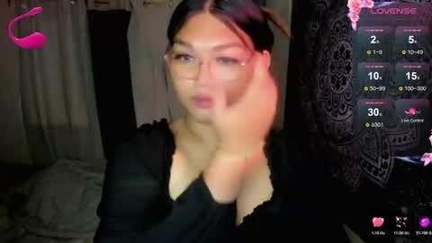 Snapshot of louheart chatting on 06-08-26, 06:47 Sweet online show from 06-08-26, 06:47