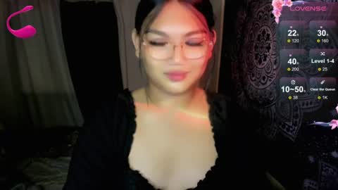 Snapshot of louheart chatting on 06-10-26, 05:39 Sweet online show from 06-10-26, 05:39